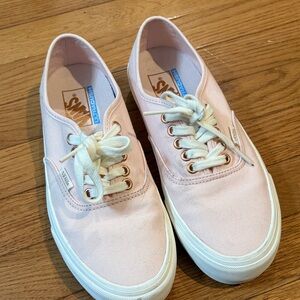 Vans Authentic Low-Top Canvas Sneakers in Light Pink 8.5